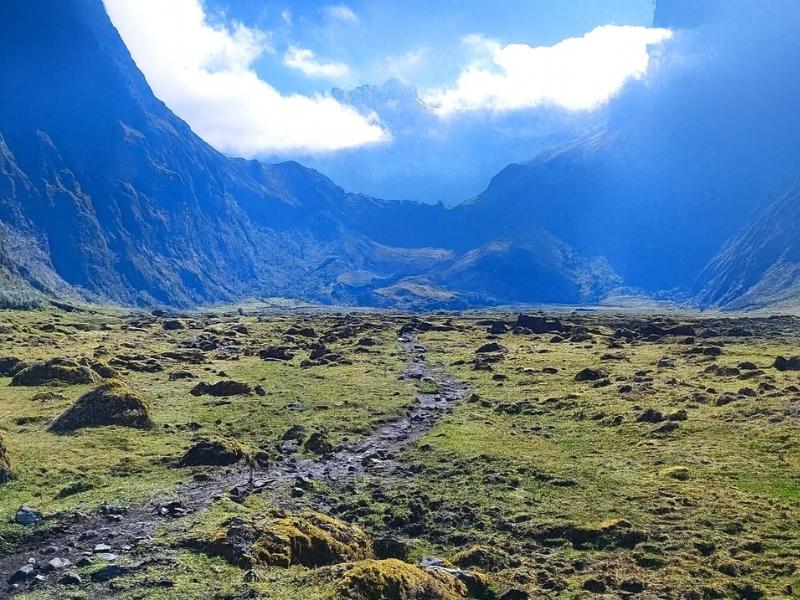 El Altar: 5-Day Volcano Trekking Expedition