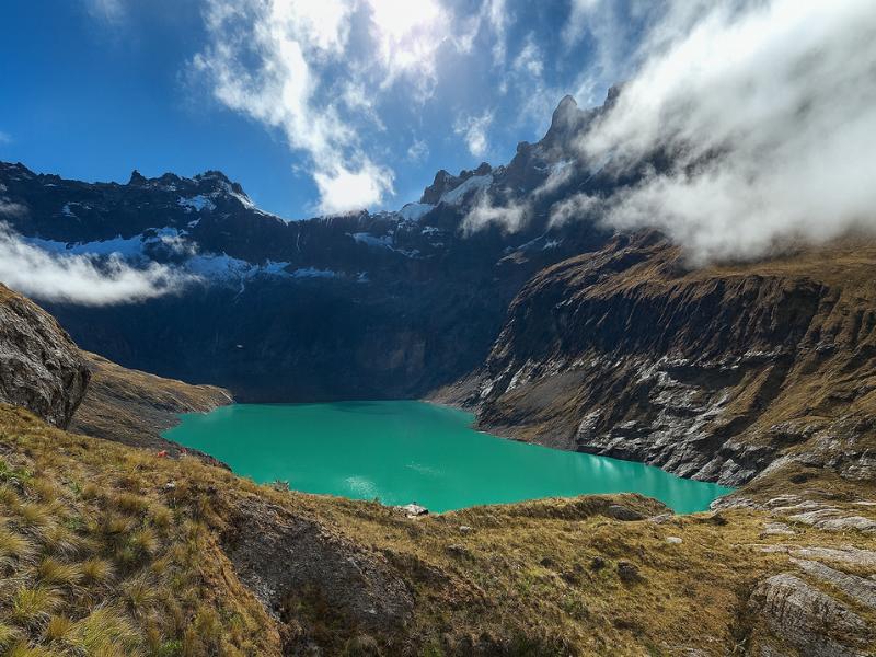 El Altar Tour: Multi-Day Technical Ascent of Ecuador's "Sublime Mountain"